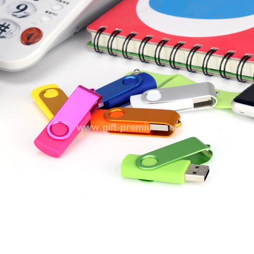 Rotating USB Flash Drive